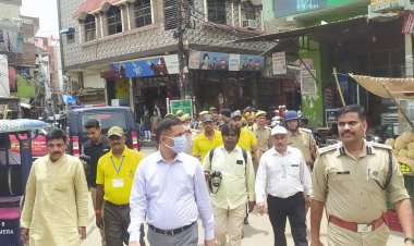 गाजियाबाद में जिला प्रशासन और पुलिस अधिकारियों की सूझबूझ से शांति पूर्वक जुमे की नमाज अदा हुई