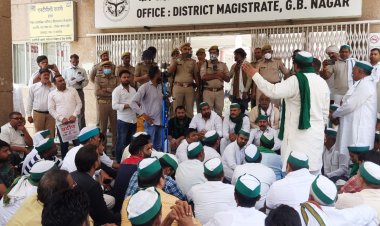 अग्नीपथ योजना का विरोध जारी, गौतम बुध नगर के जिलाधिकारी कार्यालय पर किसानों ने धरना प्रदर्शन कर इस योजना को रद्द करने की मांग को लेकर दिया ज्ञापन