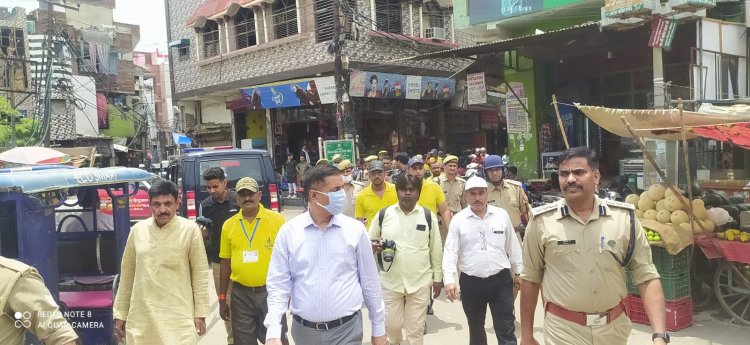 गाजियाबाद में जिला प्रशासन और पुलिस अधिकारियों की सूझबूझ से शांति पूर्वक जुमे की नमाज अदा हुई