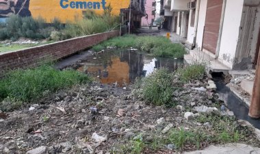 डासना ग्राम पंचायत की घोर लापरवाही, आकाश नगर की राधा कृष्ण एनक्लेव हुई जलमग्न ,मच्छर पनपने से बीमारी का खतरा बढ़ा