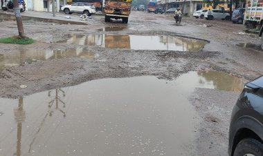 बारिश ने खोली नगर निगम की पोल,बारिश से पहले नालों की सफाई का दावा निकला खोखला,लोहा मंडी के व्यापारी परेशान