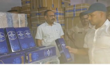 आबकारी विभाग को मिली बड़ी कामयाबी ,छापेमारी के दौरान ट्रांसपोर्ट से  4 लाख रुपये की कीमत की शराब की बड़ी खेप बरामद की