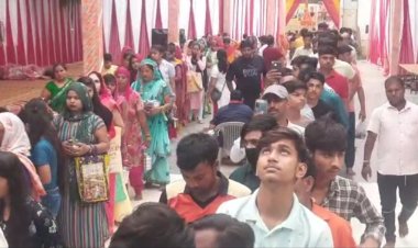 सावन के दूसरे सोमवार को  भोले के जय घोष से गूंजे शिवालय ,रात 12 बजे से ही शिव भक्तों की लगी लम्बी कतार