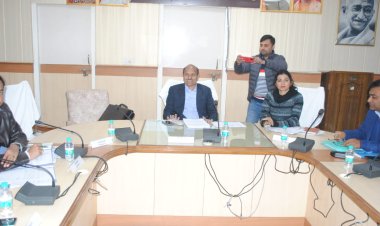 ओबीसी आरक्षण को लेकर आयोग ने की पहली बैठक।नगरीय निकायों में ओबीसी वर्ग की राजनीतिक सहभागिता चिन्हित करने के दिए निर्देश।