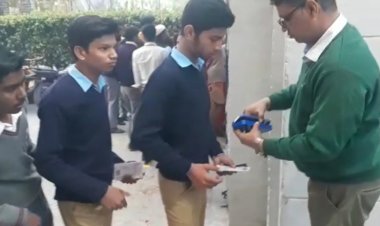 जिले में कुल 67 केंद्रों पर सीसीटीवी कैमरे और वॉइस रिकॉर्डर के साथ यूपी बोर्ड की परीक्षा हुई शुरू