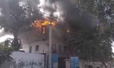 तेजस न्यूज़ :पैकेजिंग फैक्ट्री में लगी भीषण आग लाखों का माल जला