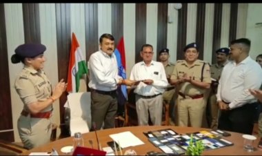 पुलिस को मिली बड़ी कामयाबी करीब ₹43 लाख की कीमत के खोए और चोरी हुए करीब 252 मोबाइल किए बरामद ,मोबाइल स्वामियों के चेहरे पर लौटी खुशी