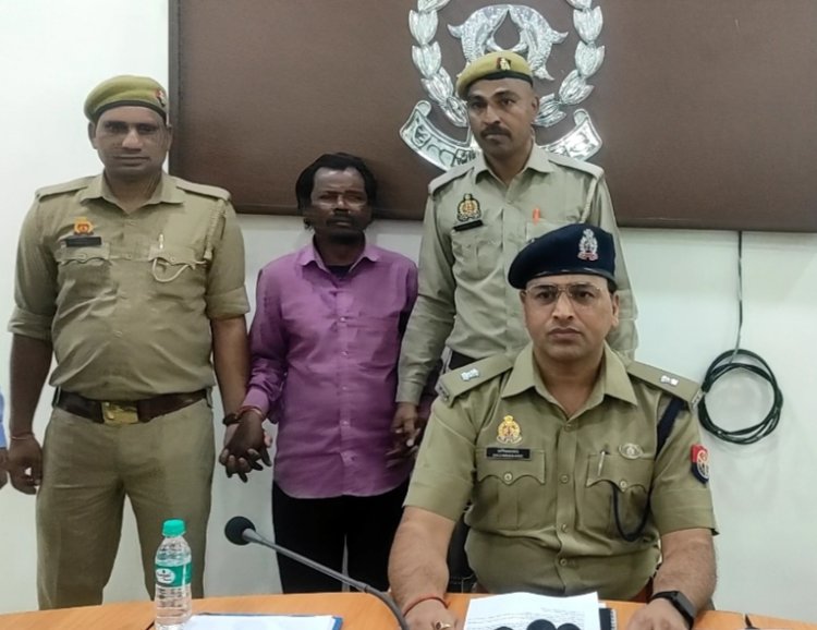 पुलिस कमिश्नरेट गाजियाबाद की क्राइम ब्रांच टीम ने 11 वर्षों से फरार चल रहे ₹25000 के इनामी कच्छा बनियान गैंग के शातिर बदमाश को किया गिरफ्तार