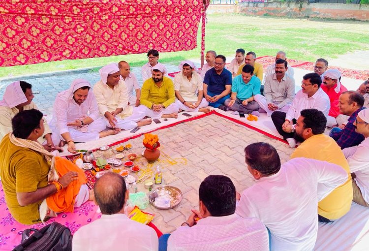 श्री रामचरितमानस रामलीला कमेटी के तत्वाधान में विधि विधान से हुआ भूमि पूजन