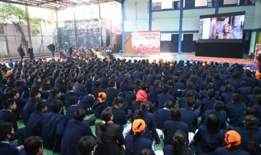 वीर बाल दिवस के उपलक्ष पर फिल्म की स्क्रीनिंग रोज बैल पब्लिक स्कूल के प्रांगण में रखी गई