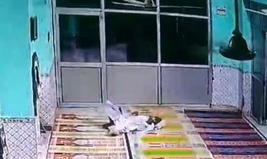 नमाज पढ़ते वक्त आया हार्ट अटैक,शख्स की मस्जिद में ही मौके पर हुई मौत