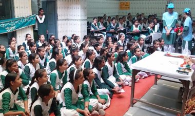 छात्राओं ने पोस्टर बनाकर संचारी रोगों से किया जागरूक