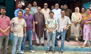 आम दावत पार्टी में की देश के हालात की चर्चा