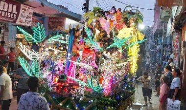 देर शाम तक लौटते रहे कांवडियां