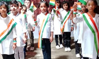 आदर्श पब्लिक स्कूल में मना आजादी दिवस