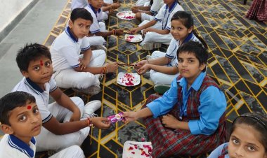 निशा, खुशी, राधिका ने जीती राखी बनाओ प्रतियोगिता