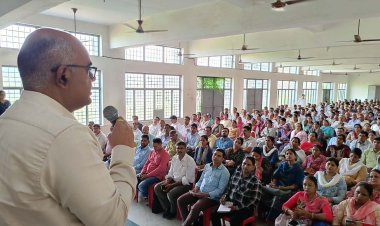 अब घर घर जाकर दस्तक देंगे बीएलओ