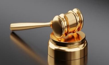 न्यायिक कार्यो से अनिश्चितकाल के लिए विरत हुए अधिवक्ता