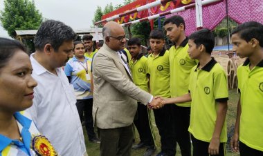 होली चाइल्ड एकेडमी की टीम को मिला हाकी में तीसरा स्थान