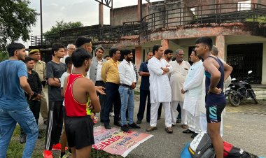 छपरौली से लौटते जयंत ने खेकड़ा स्टेडियम का जाना हाल