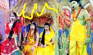 राम लक्ष्मण ने खाए शबरी के झूठे बेर