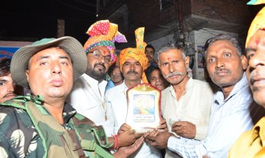 वाल्मीकि सेवा समिति ने सम्मानित किए गोवर्धन रथयात्रा समिति के पदाधिकारी