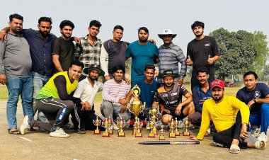 रोमांचक फाइनल मुकाबले में गाजियाबाद टीम ने जीता मैत्री क्रिकेट मैच