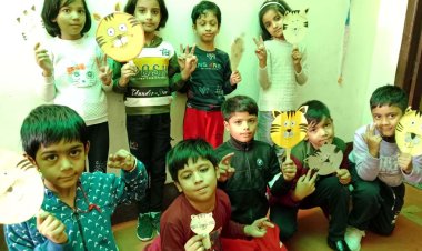 बाल दिवस पर बच्चों ने बनाई कलाकृतियां