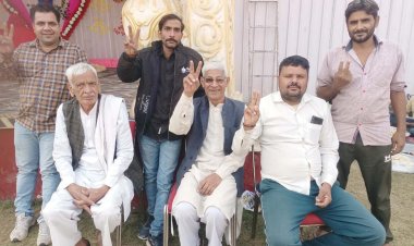 मीरापुर की जीत पर झूमे रालोद कार्यकर्ता