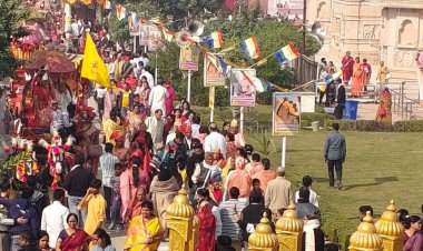 तीर्थंकर बालक के जन्म लेते ही अयोध्या नगरी में बज उठे ढ़ोल नगाड़े