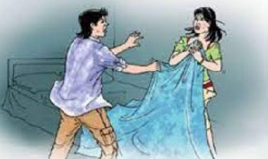 महिला के साथ छेड़छाड़ करने वाले को पकड़ पुलिस को सौपा