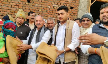 मकर संक्रांति पर्व पर समाजसेवियों ने कम्बल किए वितरित