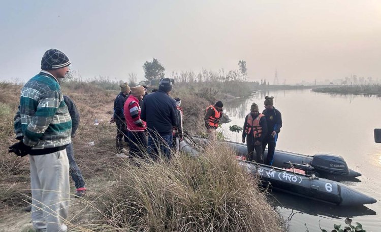 हिमांशु के शव की तलाश में पुलिस ने उतारे गोताखोर