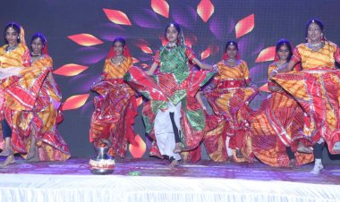 होली चाइल्ड एकेडमी में वार्षिकोत्सव, सांस्कृतिक कार्यक्रमों ने बांधा समां