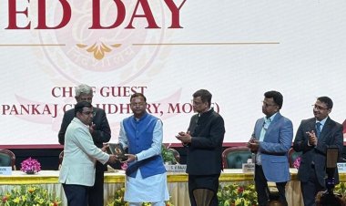 दिल्ली में सम्मानित हुए फखरपुर के ईडी अधिकारी