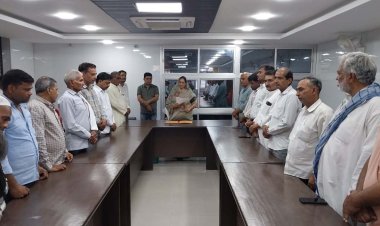 दिवंगत सभासद राजीव गोयल को श्रद्धांजलि