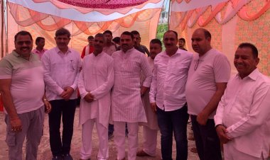 समाजसेवी महिला के निधन पर विधायक ने दी सांत्वना