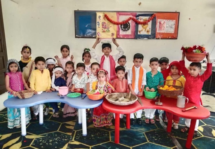 बच्चों ने अपनाई श्रमिकों की भूमिका, पेश की अनोखी झलक