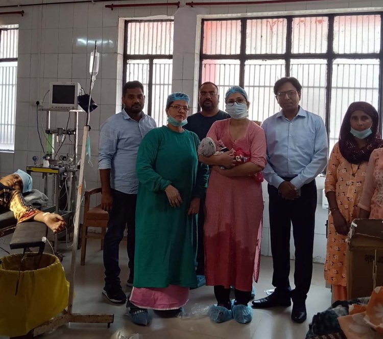 सीएचसी खेकड़ा पर सफल ऑपरेशन से दो बच्चों का जन्म