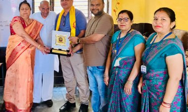 समाजसेवी डॉ. दीपक धामा हुए सम्मानित, बच्चों ने दी प्रेरणादायक प्रस्तुतियाँ