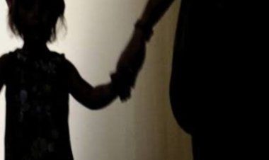 चॉकलेट का लालच देकर पड़ोसी ने ही 8 वर्षीय मासूम बच्ची को हवस का शिकार बनाने का किया प्रयास