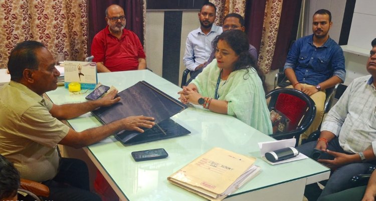 सीबीएचआई टीम ने बागपत में की स्वास्थ्य आंकड़ों की समीक्षा बैठक