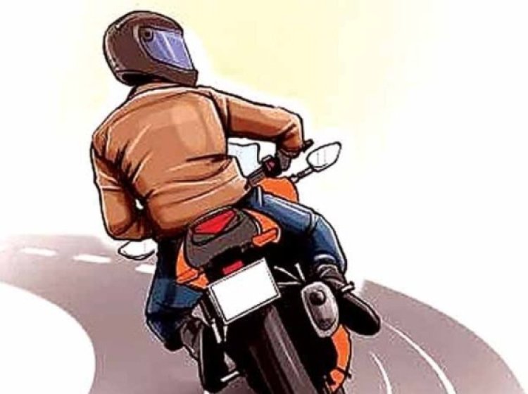 फैक्ट्री के बाहर से बाइक चोरी, सीसीटीवी में कैद हुए चोर