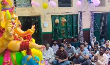 गणपति के भजनों पर झूमे भक्त