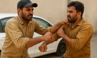 ग्राहक को लेकर दो दुकानदारों में जमकर चले लात-घूंसे