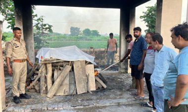 बेसहारा मूक-बधिर अजय का समाजसेवियों ने किया अंतिम संस्कार