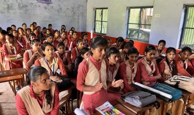 छात्राओं ने पोस्टर के माध्यम से दिया पर्यावरण संरक्षण का संदेश