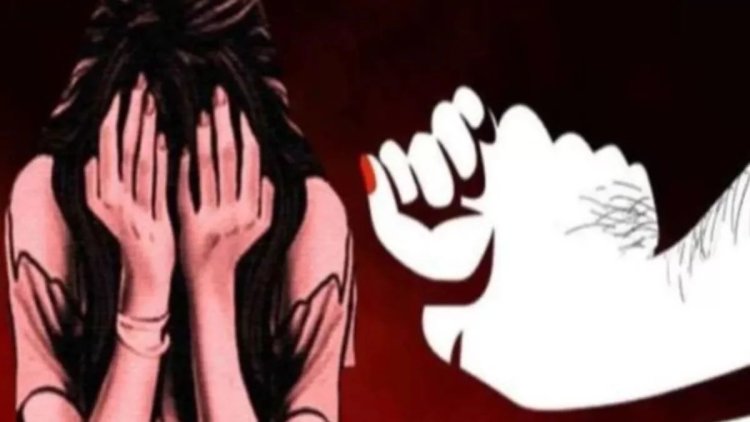 फैक्ट्री में काम दिलाने के बहाने तलाकशुदा महिला से दुष्कर्म, आरोपी फरार