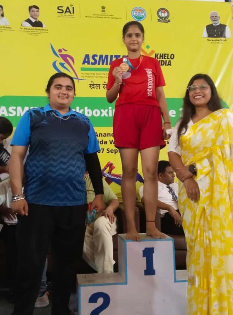 नोएडा से गोल्ड मेडल जीतकर लौटी बॉक्सर अवनी
