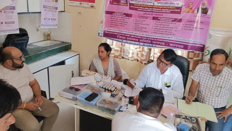 स्वस्थ नारी सशक्त परिवार के तहत काठा में लगा शिविर